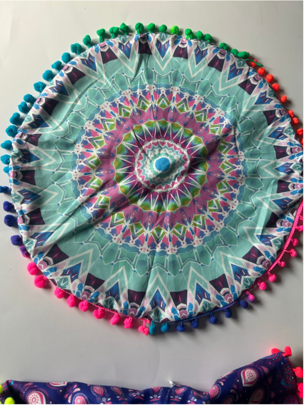 ⚡️2 for $60 16" Round Mandala Accent Pillow Case Set - Picture 3 of 5